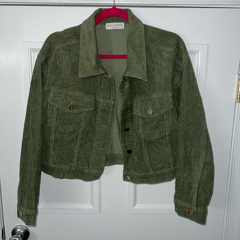 Cropped green jacket